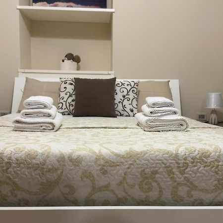 Appartamento Fontanella Deluxe Brindisi Luaran gambar