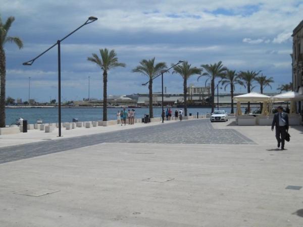 Appartamento Fontanella Deluxe Brindisi Luaran gambar